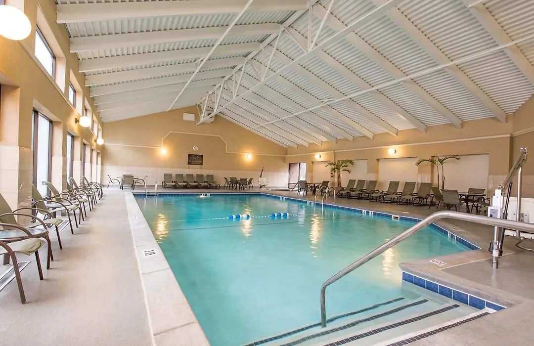 Doubletree By Hilton Hotel Grand Rapids Airport-1