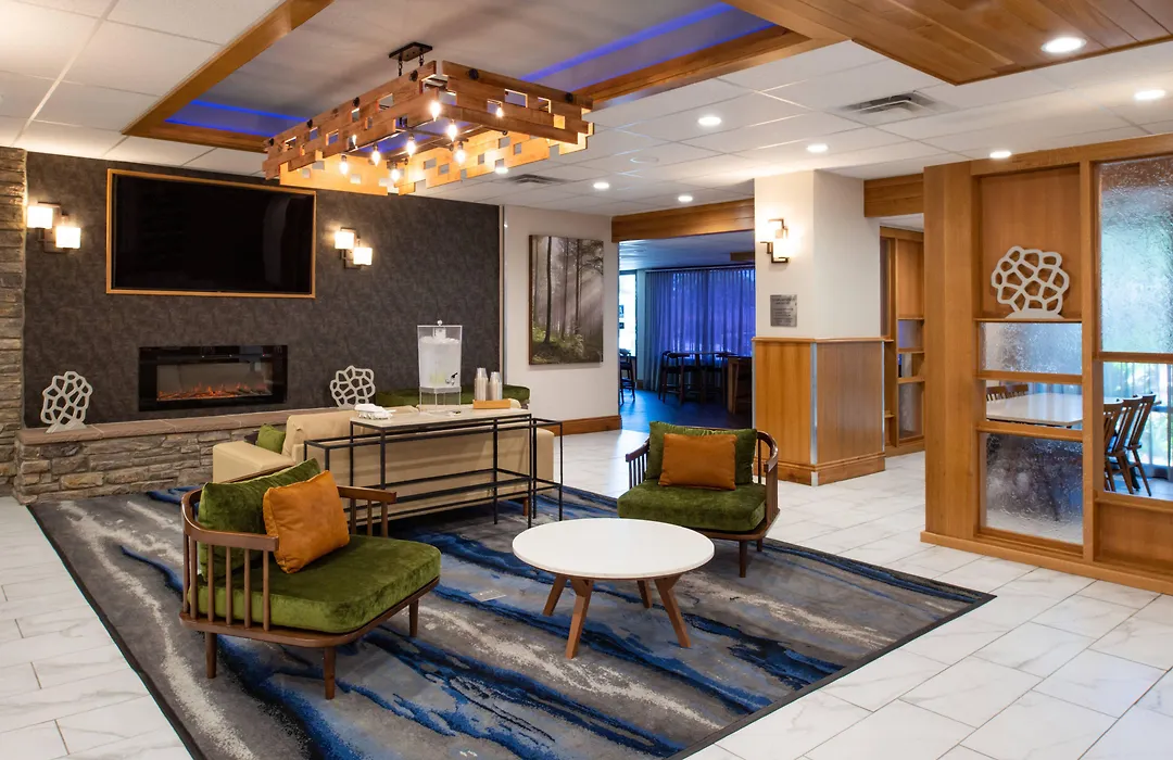 Fairfield Inn And Suites By Marriott Bakersfield Central-1