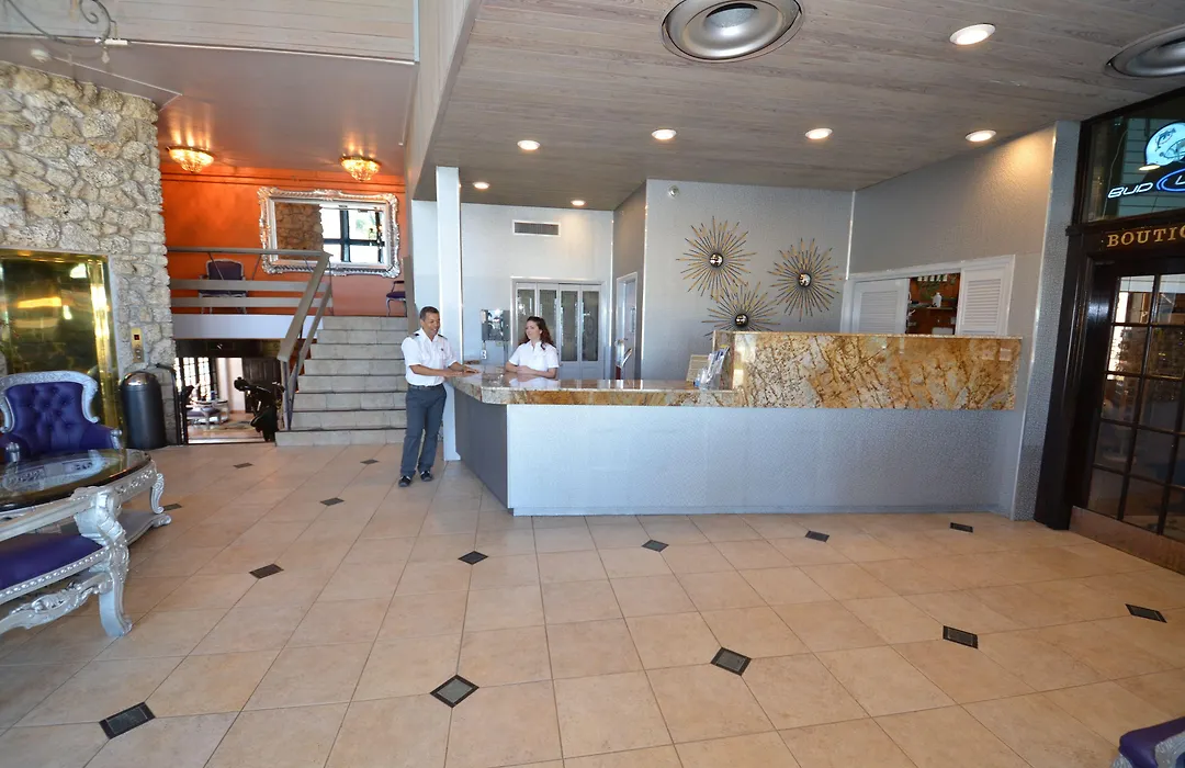 Sea Club Ocean Resort-1