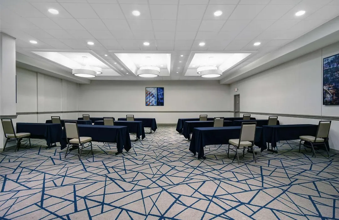 Embassy Suites By Hilton Detroit - Livonia/Novi-1