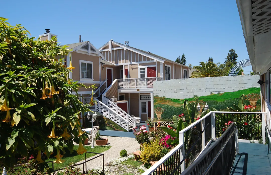 Rose Garden Inn-1