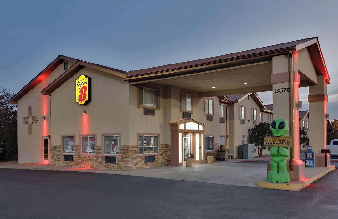 Super 8 By Wyndham Roswell-1