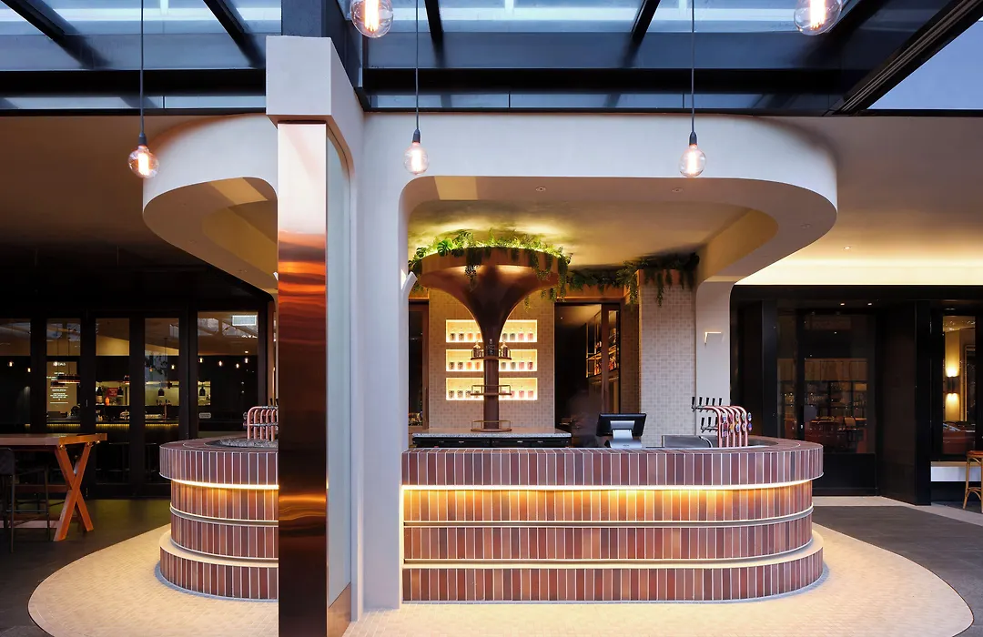 Hotel Realm-1