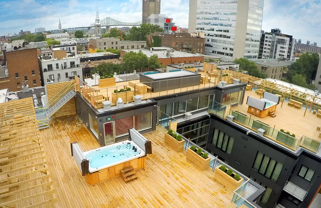 M Montreal Hostel-1