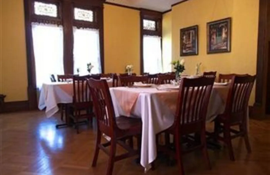 Patterson Inn-1