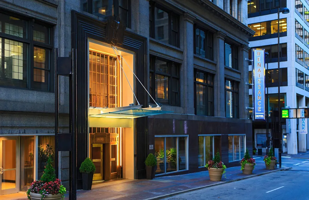 Renaissance Cincinnati Downtown Hotel-1