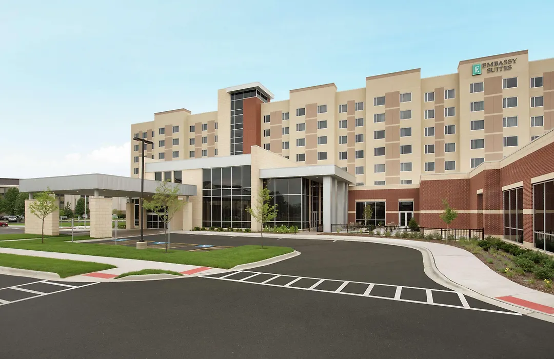 Embassy Suites By Hilton Chicago Naperville-1
