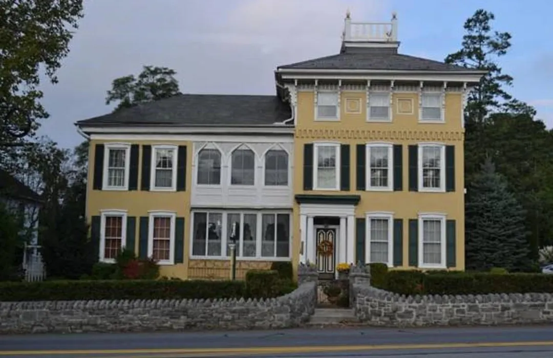 Ej Bowman House Bed & Breakfast-1