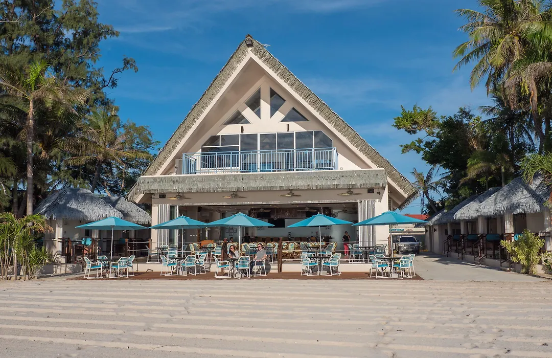 Surfrider Resort Hotel-1