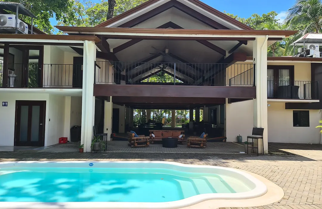 Hona Beach Hotel-1