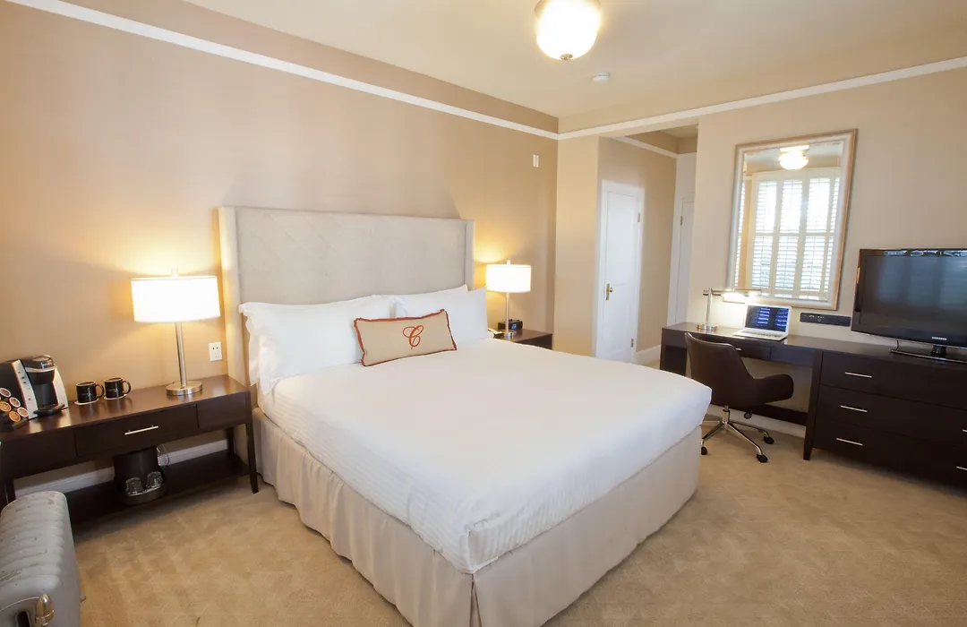 Cardinal Hotel-1