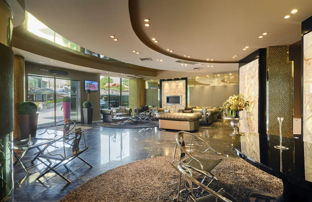 Hotel Emirates-1