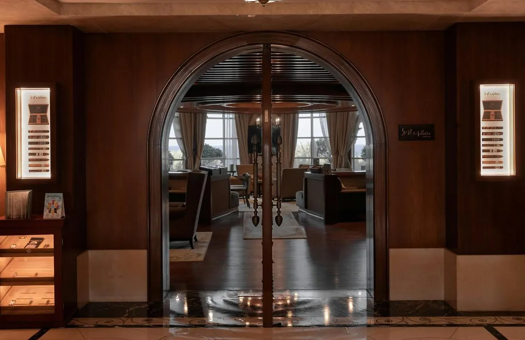 Sheraton Sharjah Beach Resort And Spa-1