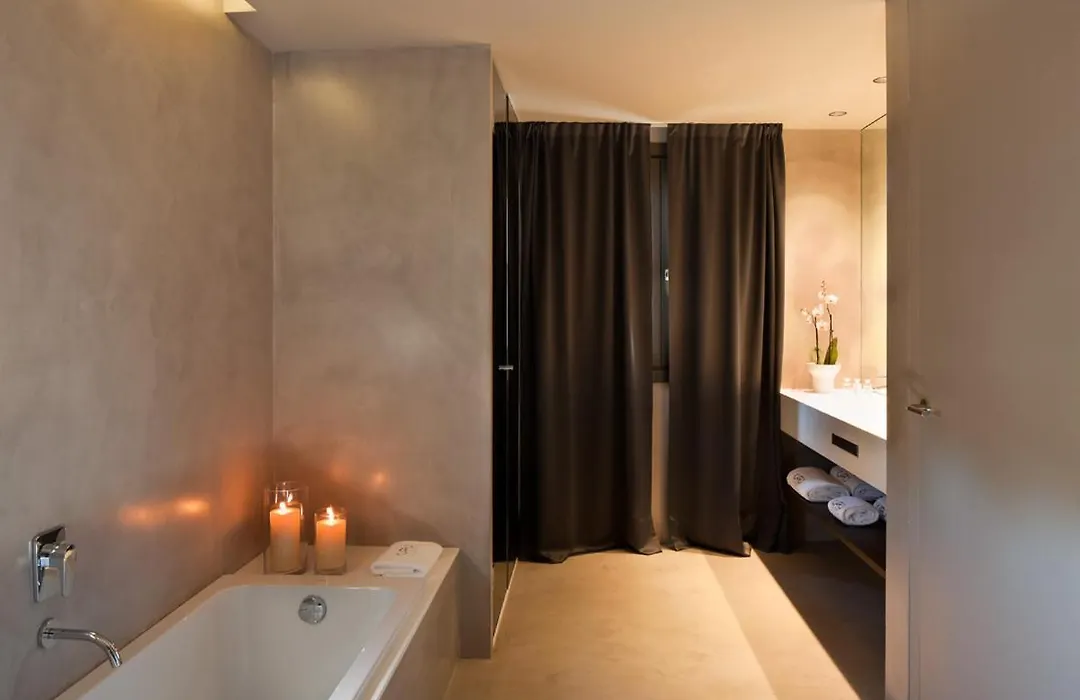 Caro Hotel-1