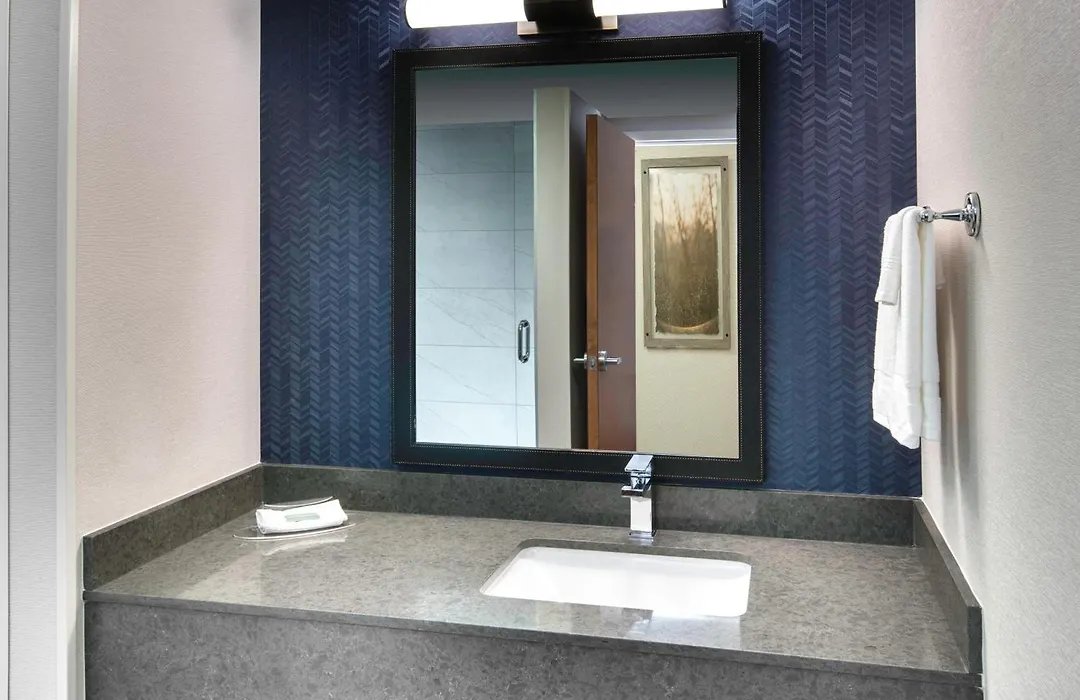 Fairfield Inn & Suites By Marriott Toronto Brampton-1