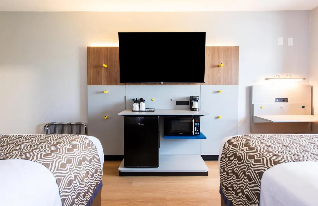 Microtel Inn & Suites By Wyndham London-1