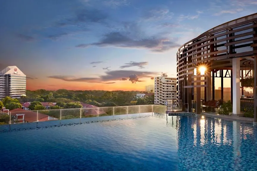 Momentus Hotel Alexandra-1