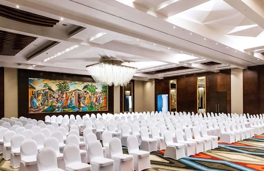 Moevenpick Ambassador Hotel Accra-1