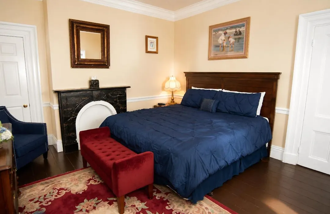 Inn On Bellevue (Adults Only)-1