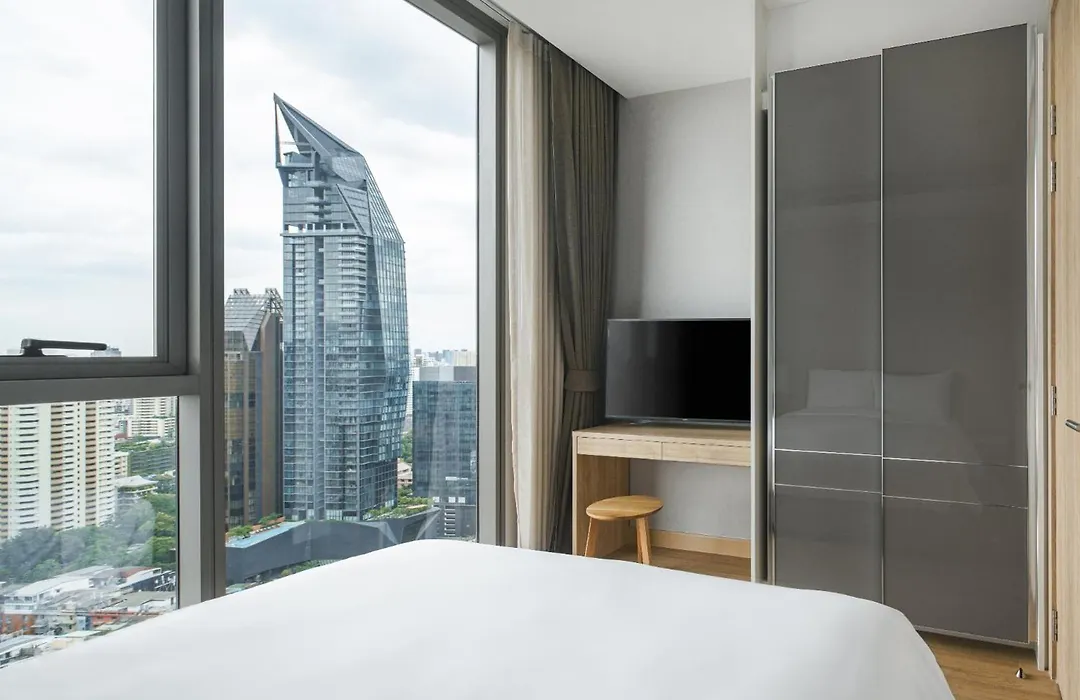 Oakwood Suites Bangkok-1