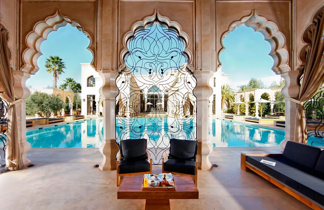 Palais Namaskar-1