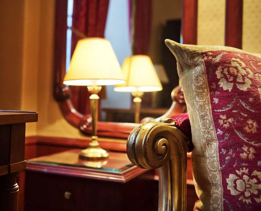 Hotel De Vendome-1