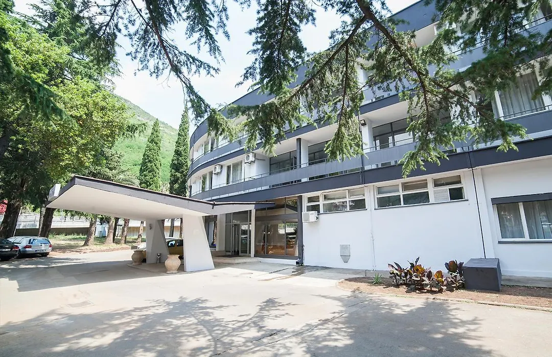Crowne Plaza Budva By Ihg-1