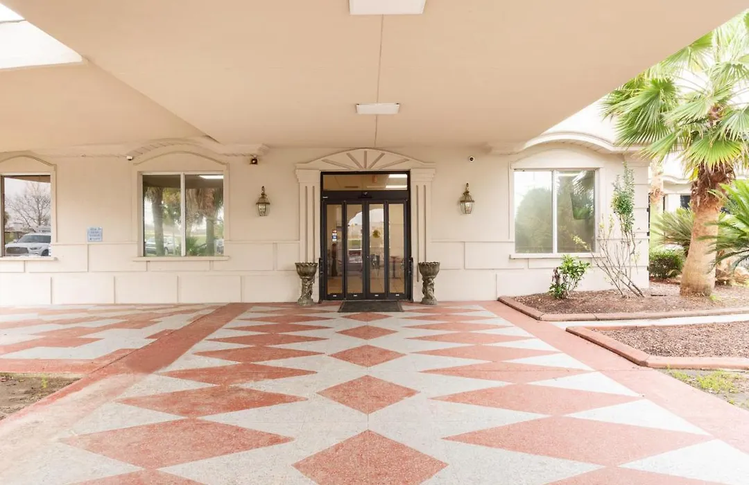 Travelodge By Wyndham Baton Rouge East-1