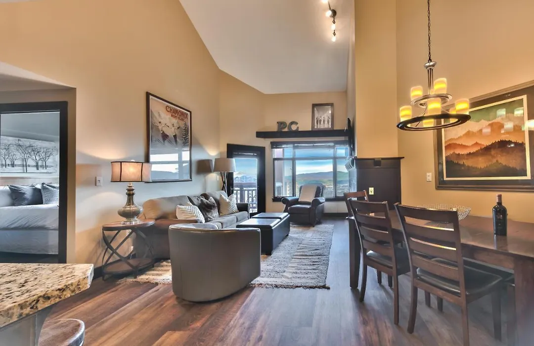 Superior Ski In Ski Out, Top Floor Penthouse, Pool, Hot Tubs Conde Nast Forbes Award Winner B508-1