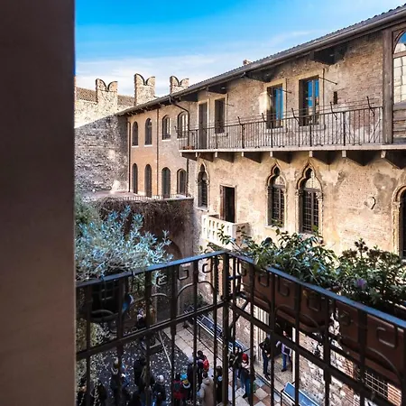 Relais Balcone Di Giulietta-3