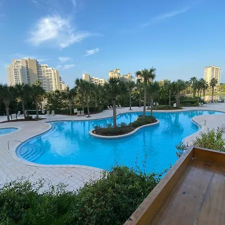 Ocean View Luxurious Condo-Best Location + Balcony-2