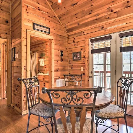 3 Mi To Dollywood: Hot Tub Hideaway In Smoky Mtns-2