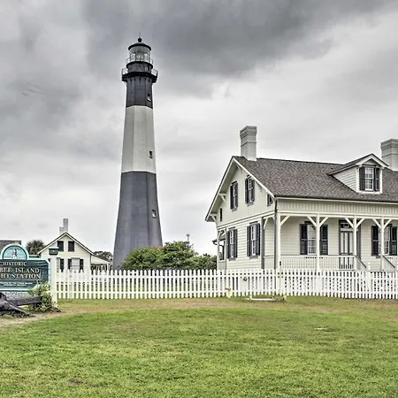 Ideally Located Luxe Beach House On Tybee Island-2