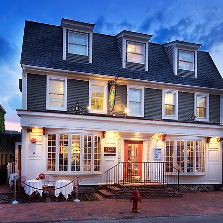 Bouchard Restaurant & Inn-3