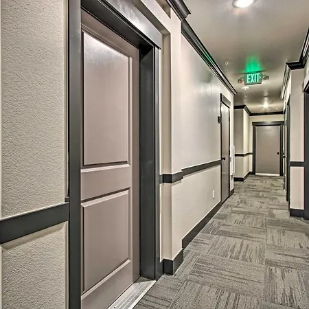 Fort Collins Townhome Remote Workers Welcome-2