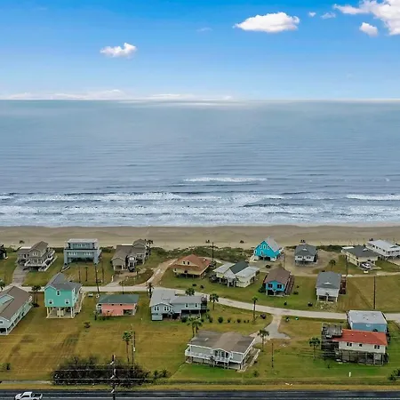 Coastline Views! Jamaica Beach Home W/ Foosball-2
