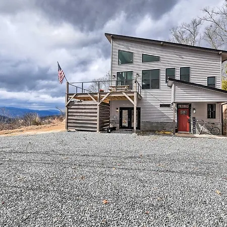 Scenic Hillside Cabin In Sylva W/ Hot Tub & Views!-2