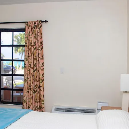 Orange Hill Beach Inn-2