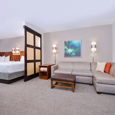 Hyatt Place Chesapeake-3
