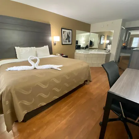 Quality Inn Branson - Hwy 76 Central-2