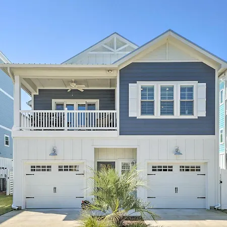 Bright Coastal Abode With Porch And Beach Access!-3