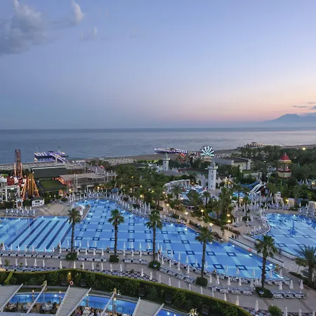 Delphin Imperial Lara-3
