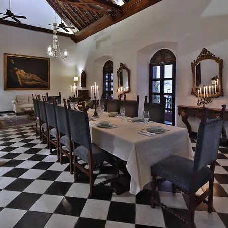 Hotel Boutique Casa Del Arzobispado-3