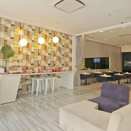 Moon 23 Hotel-2