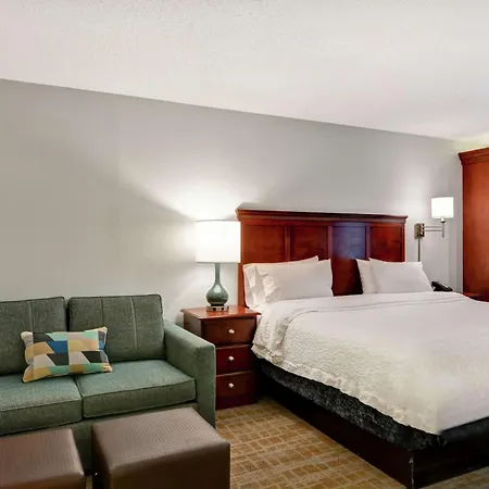 Hampton Inn Beckley-2