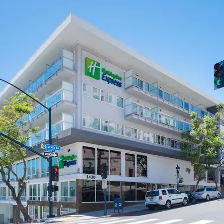 Holiday Inn Express - Downtown San Diego By Ihg-3
