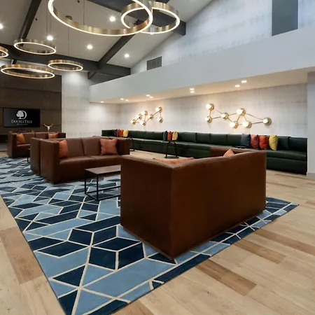 Doubletree By Hilton Bakersfield-3
