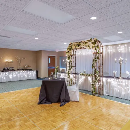 Baymont By Wyndham Des Moines Airport-2