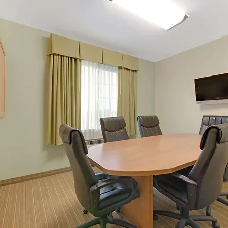 Super 8 By Wyndham Austin/Airport North-2