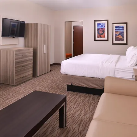 Holiday Inn Express & Suites Williams By Ihg-2
